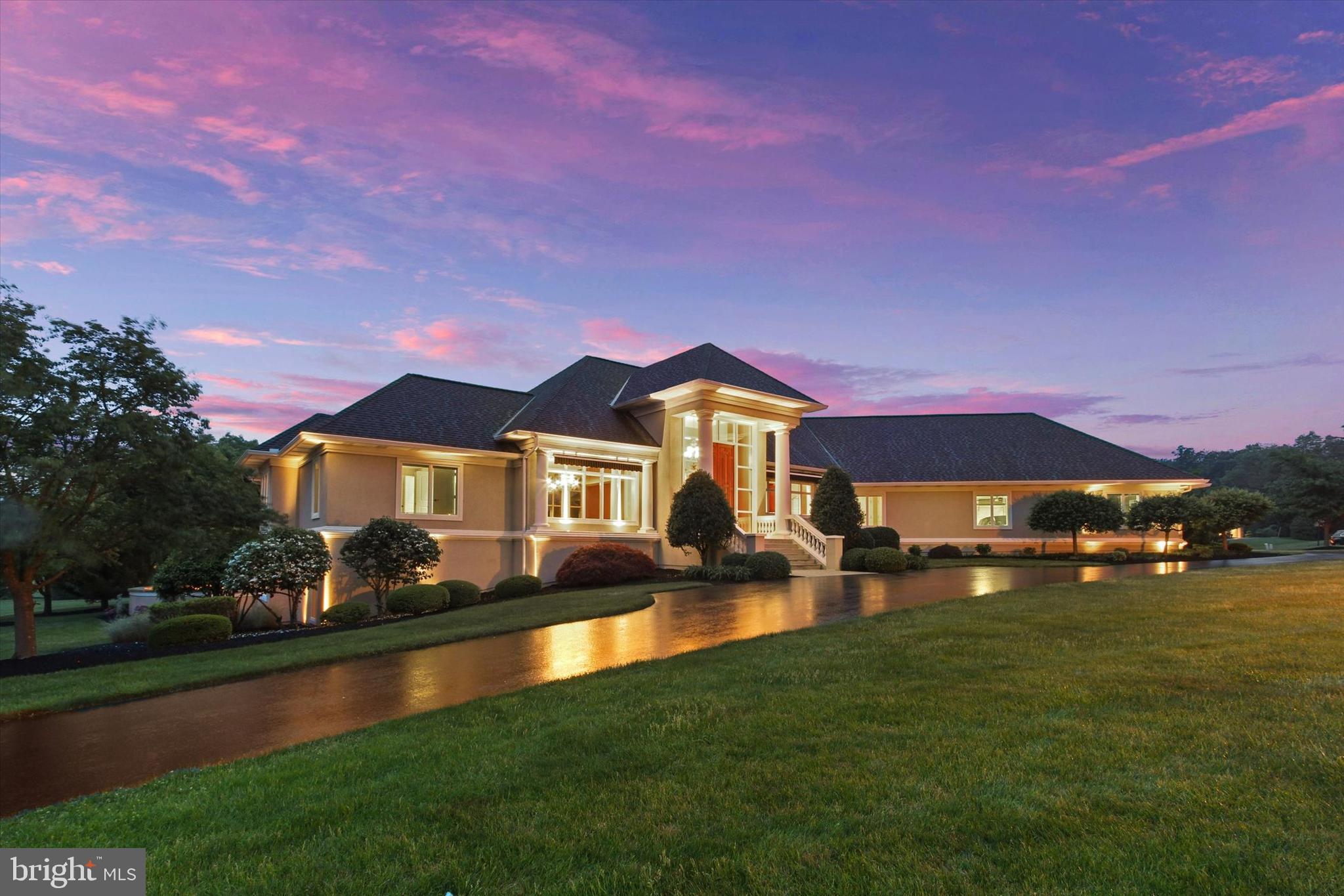 THORNHILL - Residential