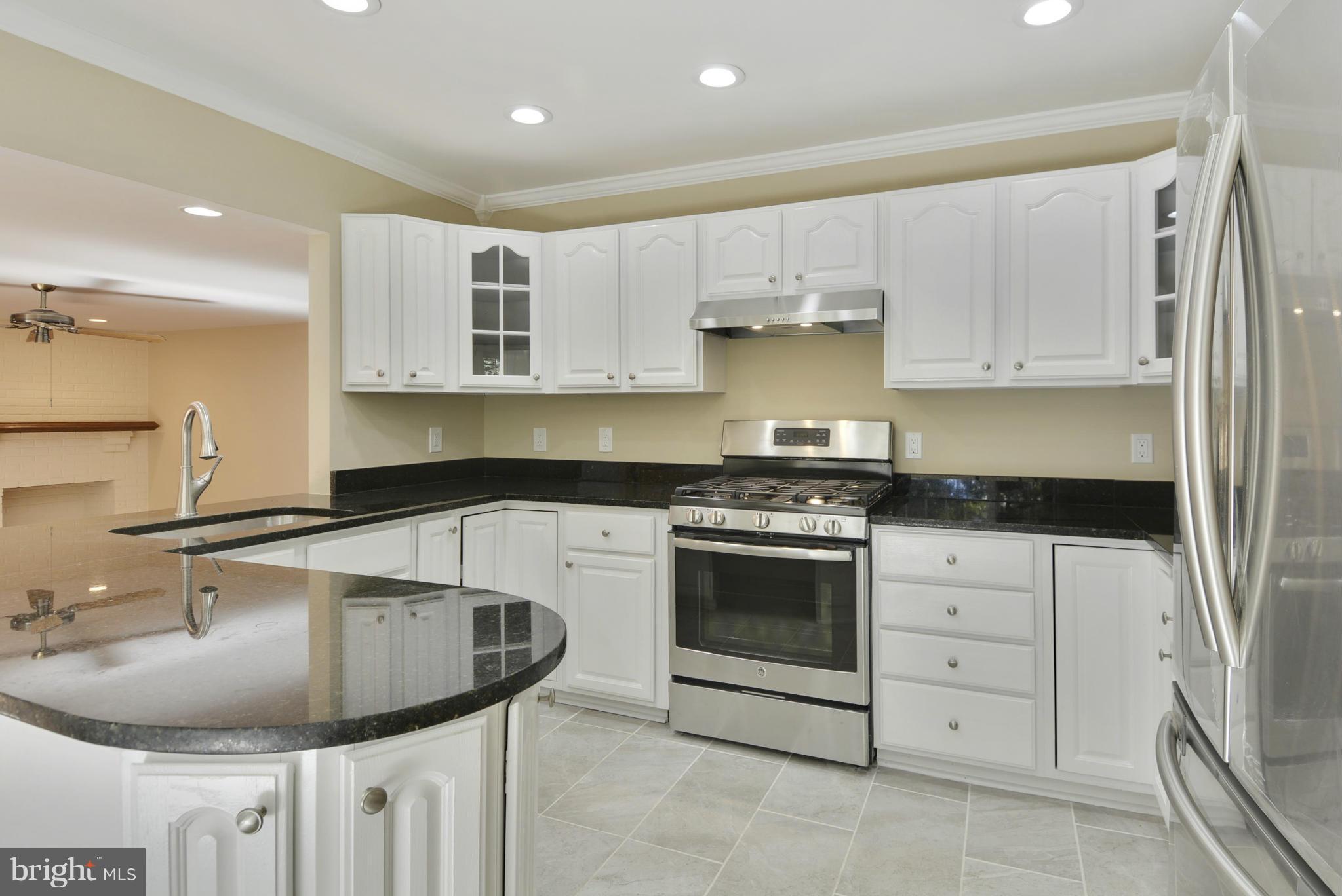 STRATFORD ON THE POTOMAC - Residential