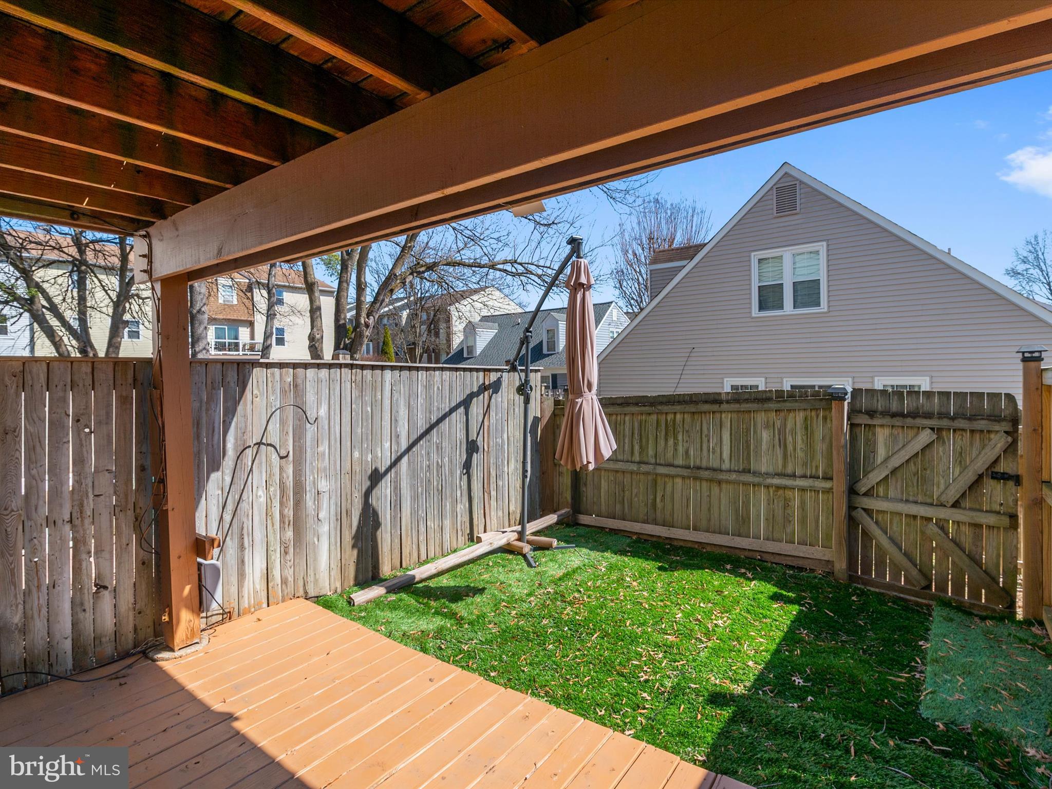 CROFTON MEWS CONDO - Residential