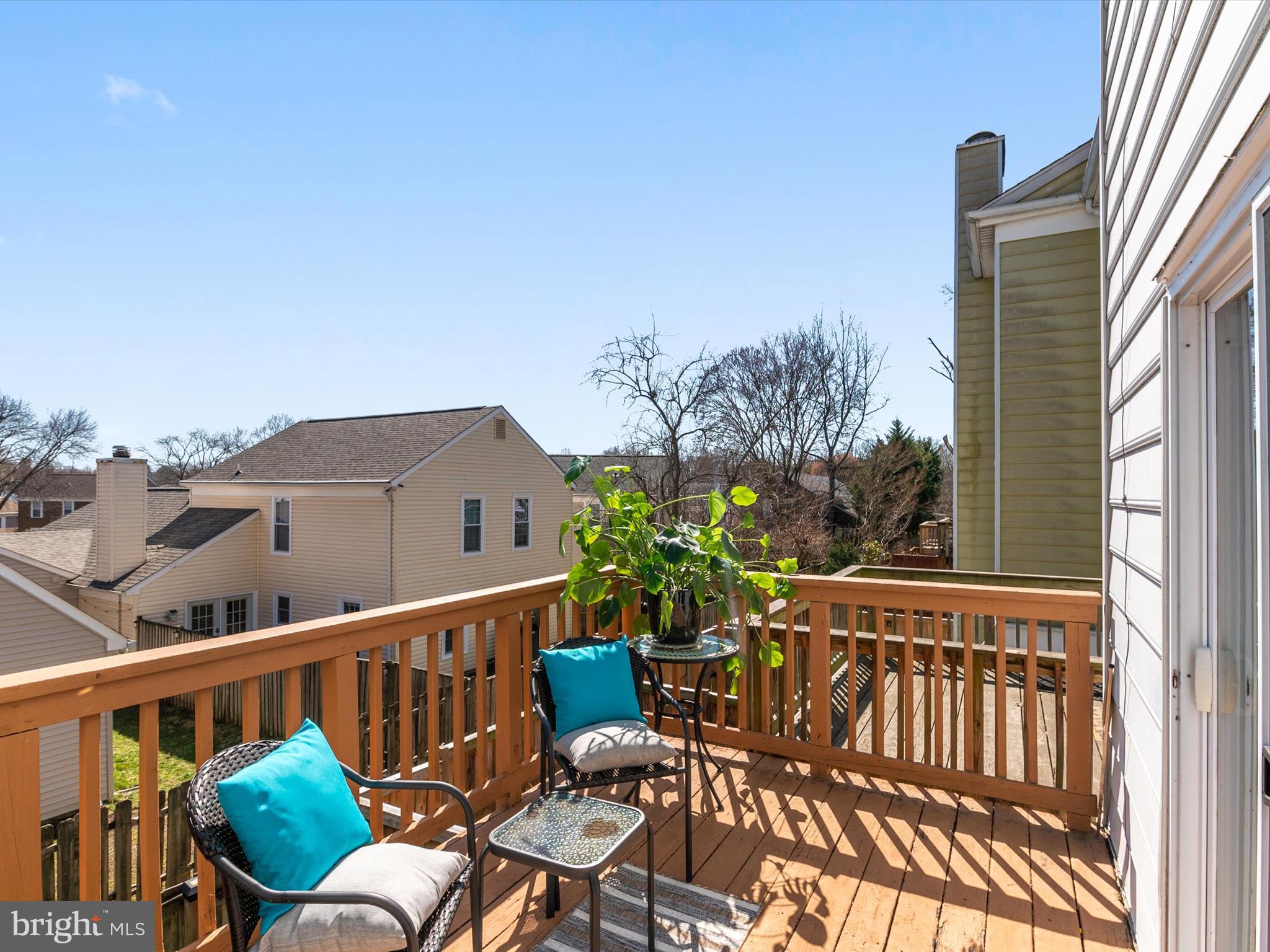 CROFTON MEWS CONDO - Residential