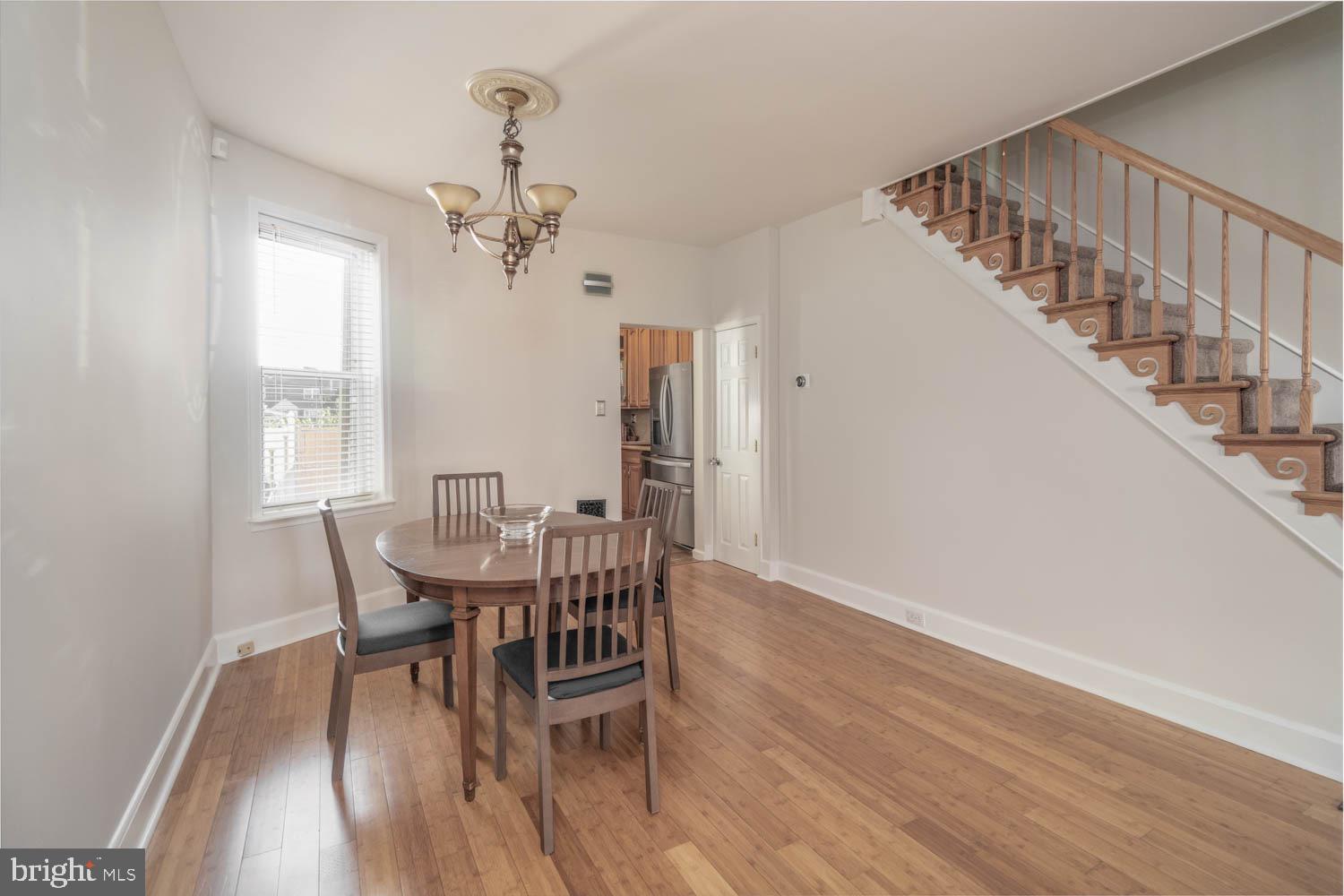 BRIDESBURG - Residential