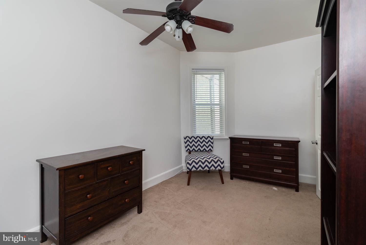 BRIDESBURG - Residential