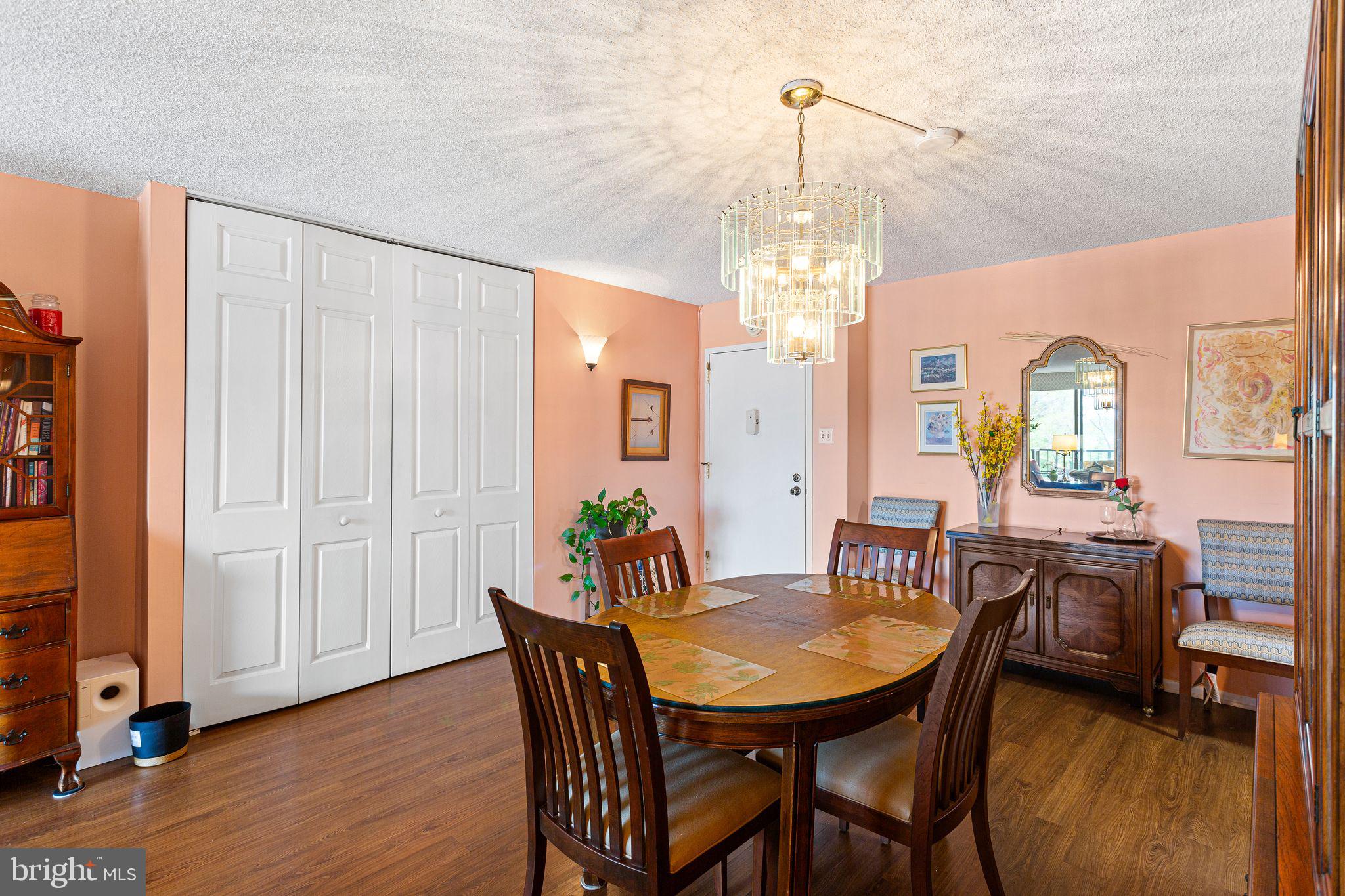 PLYMOUTH HILL - Residential