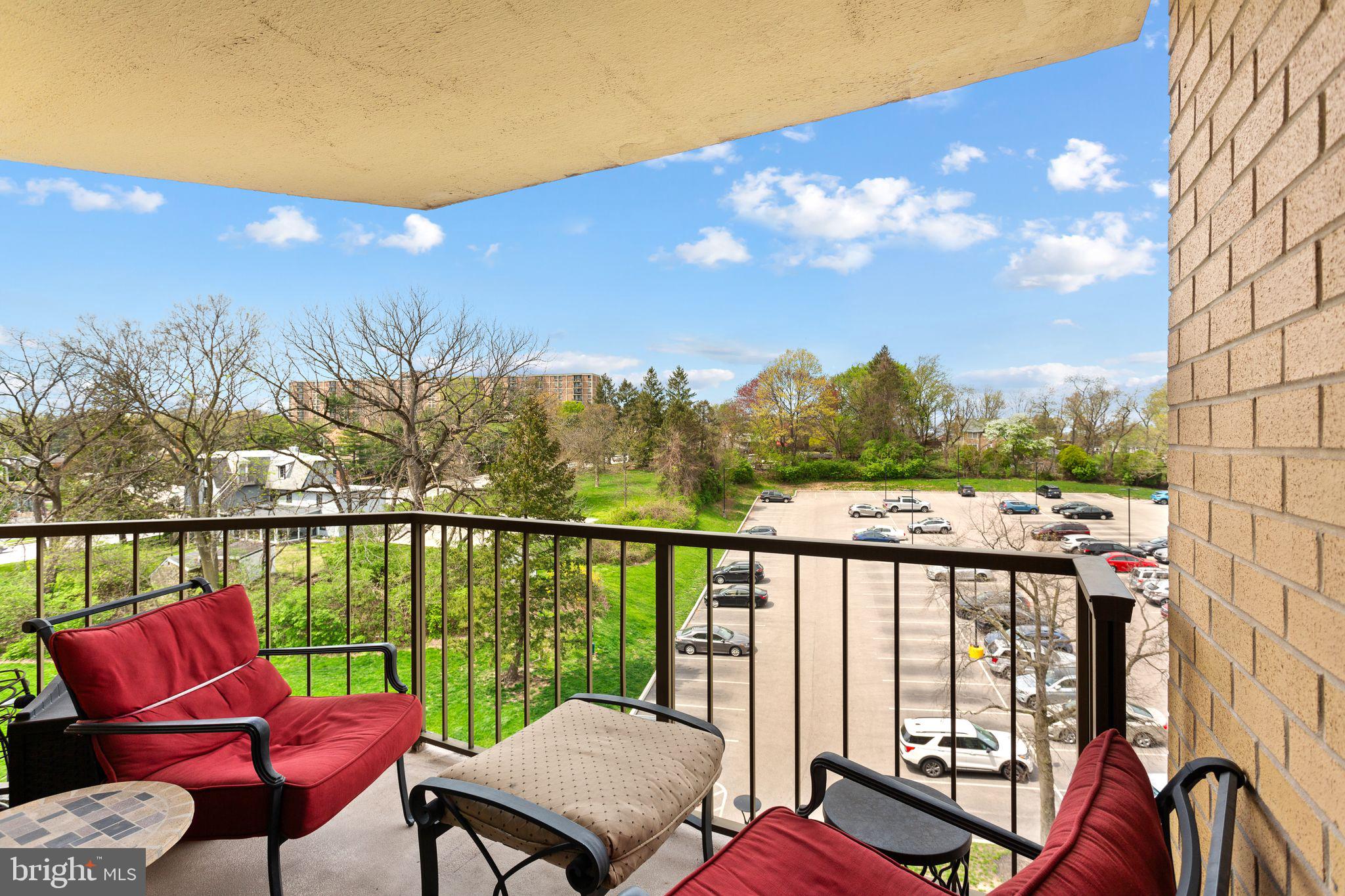 PLYMOUTH HILL - Residential