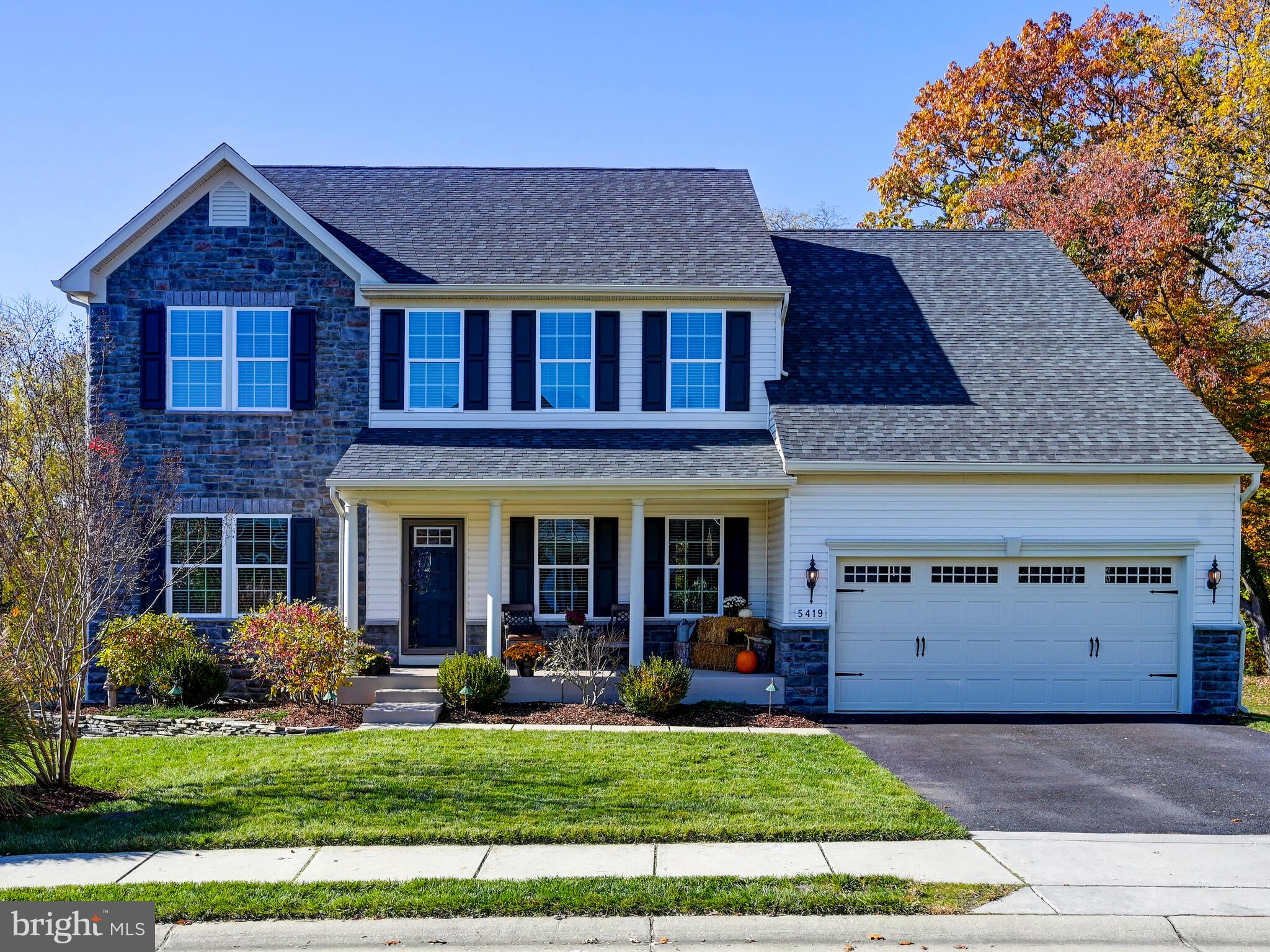 GROVEMONT OVERLOOK - Residential