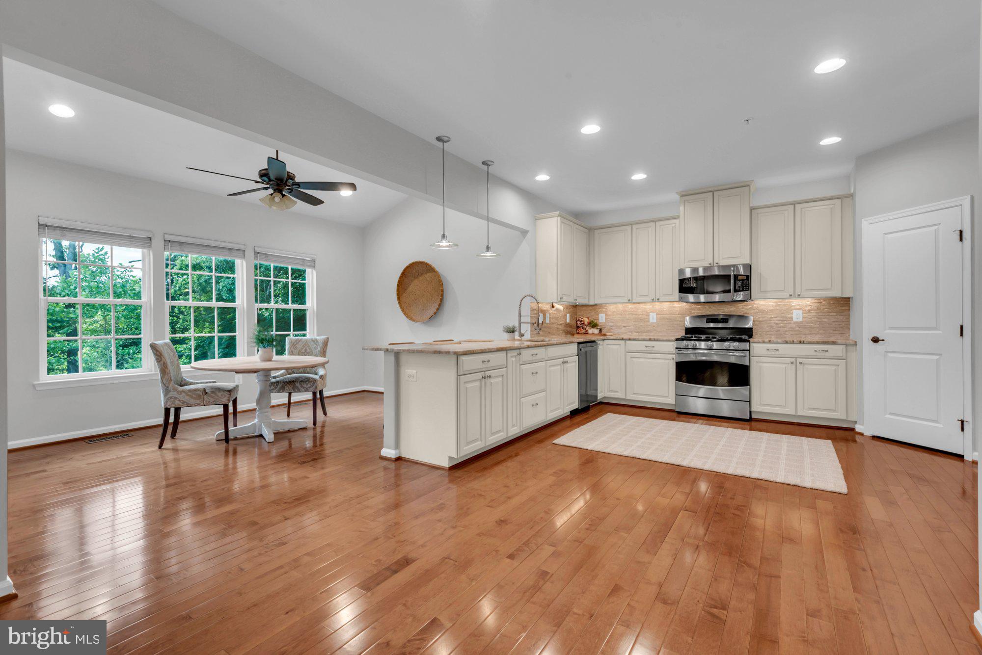 GROVEMONT OVERLOOK - Residential