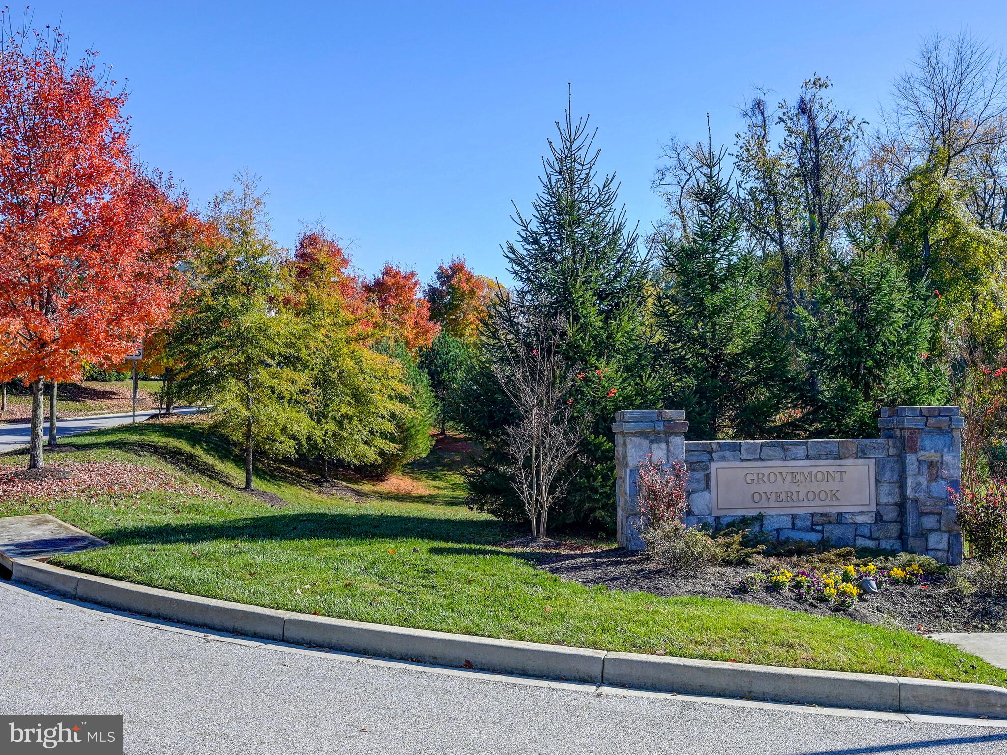 GROVEMONT OVERLOOK - Residential