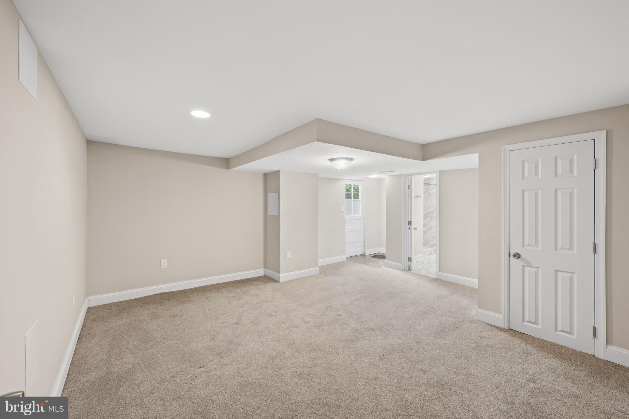 CARROLL KNOLLS - Residential