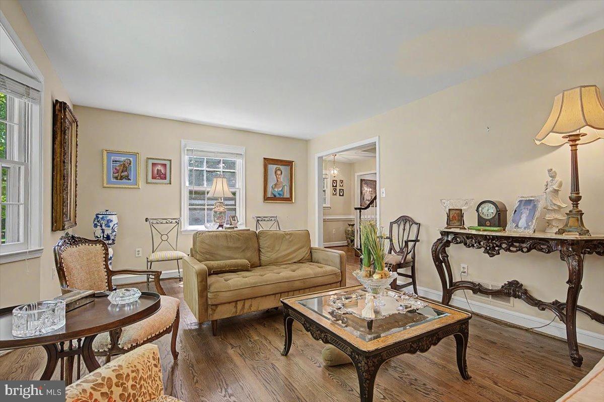 WAWASET PARK - Residential