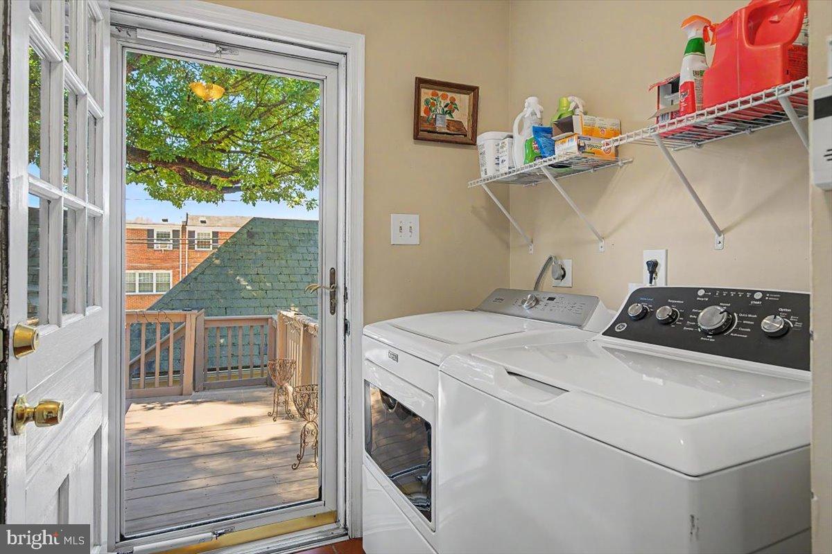 WAWASET PARK - Residential