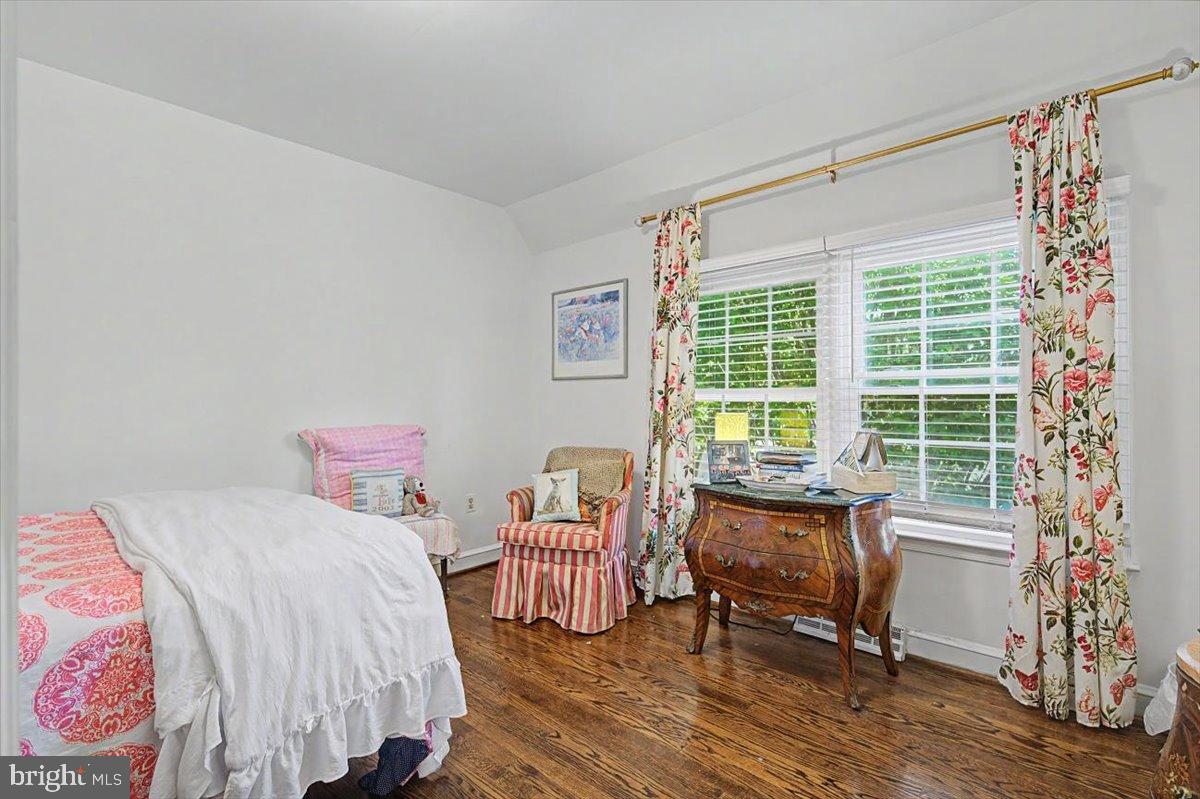 WAWASET PARK - Residential