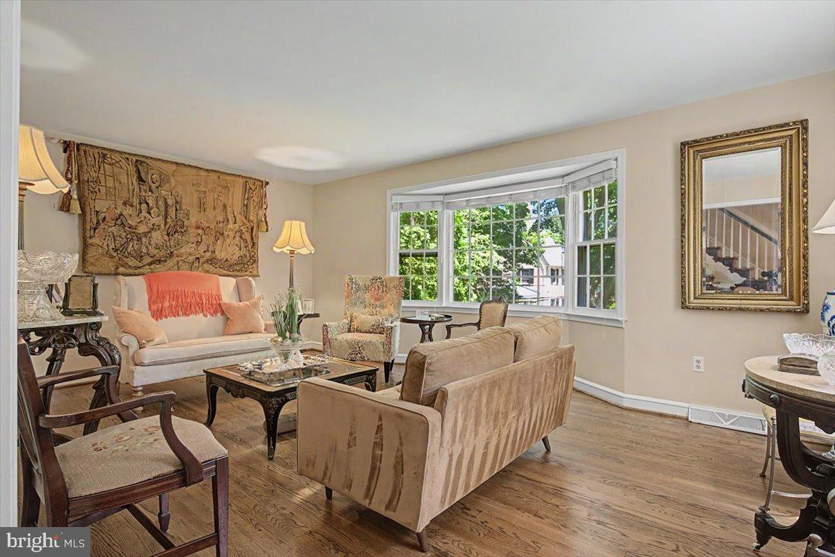 WAWASET PARK - Residential