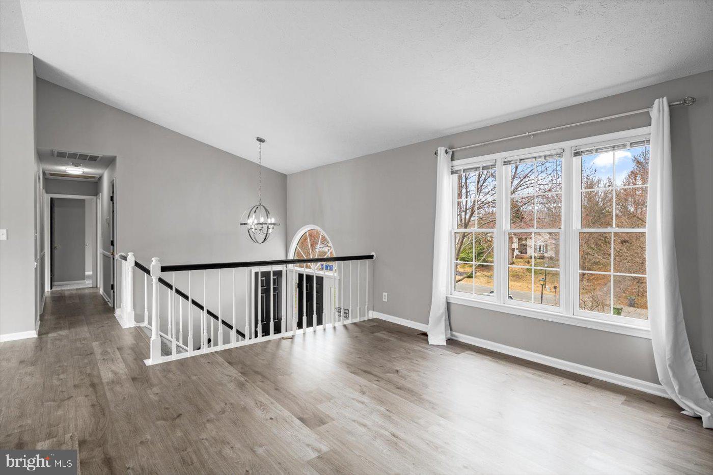 WALNUT HILLS - Residential