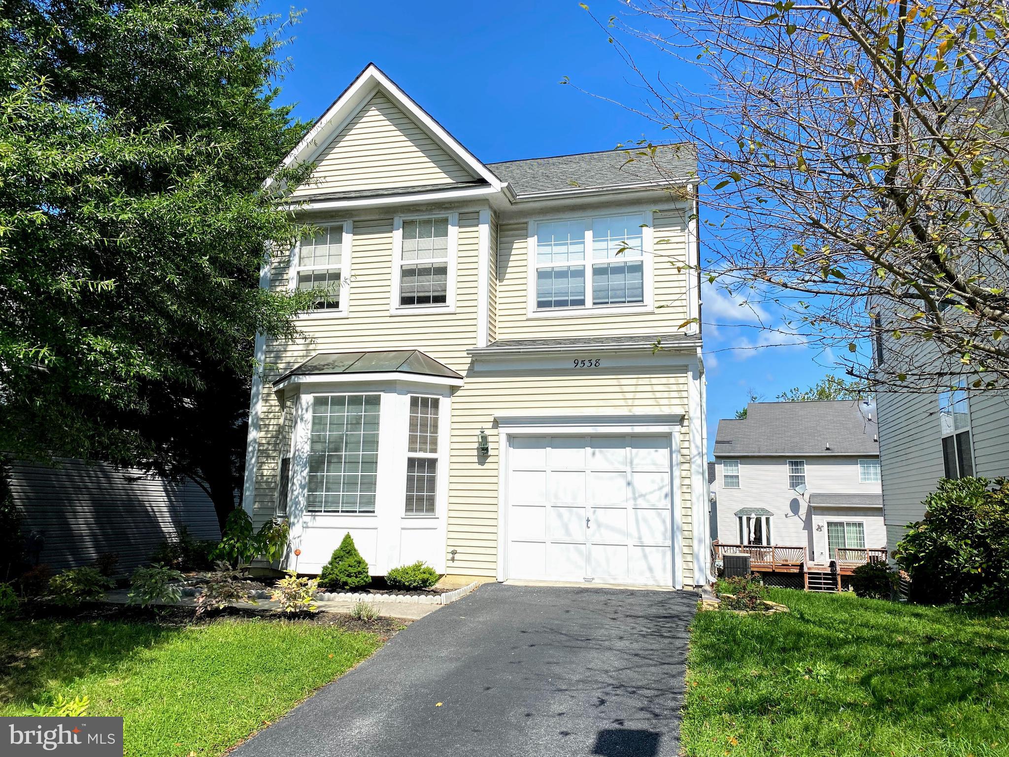 Lovely Stratford model with 4ft extension. Living room has hardwood floors, large dining room, family room with gas fireplace and kitchen on the first floor.  Kitchen has stainless steel appliances and granite countertops.  Large deck off the family room.  Upstairs are three bedrooms, master bedroom has a sitting area and large bathroom with soaking tub.  Downstairs in another family room and bedroom/den and full bathroom.
Walk out to the back yard.  One car garage.  Springridge offers several pools, tennis court , basketball court, baseball and soccer fields.  Lots of playground around the community.  Shopping centers with restaurants, nail salon, barber shop and gym.