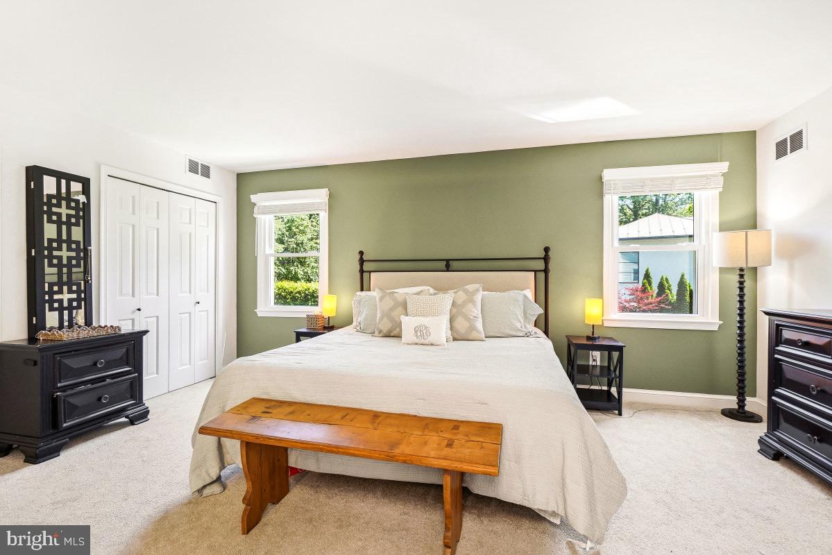 BRADLEY HILLS - Residential
