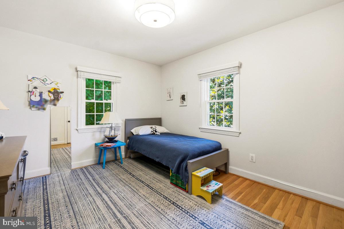 BRADLEY HILLS - Residential