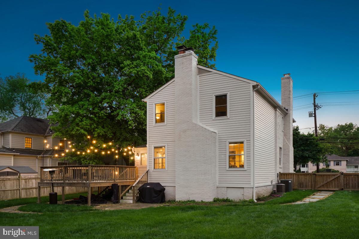 BRADLEY HILLS - Residential