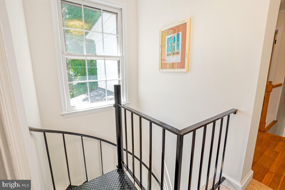 BRADLEY HILLS - Residential