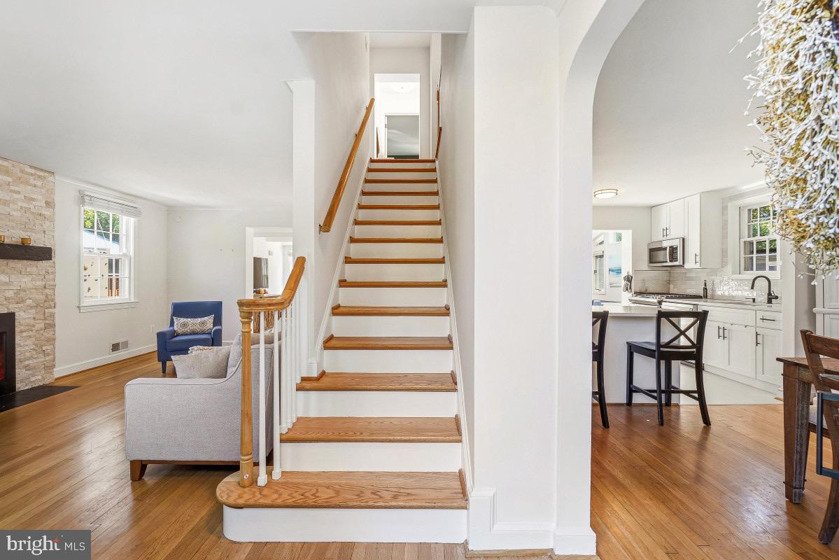 BRADLEY HILLS - Residential
