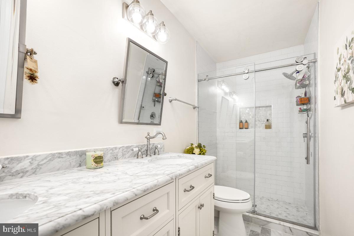 BRADLEY HILLS - Residential
