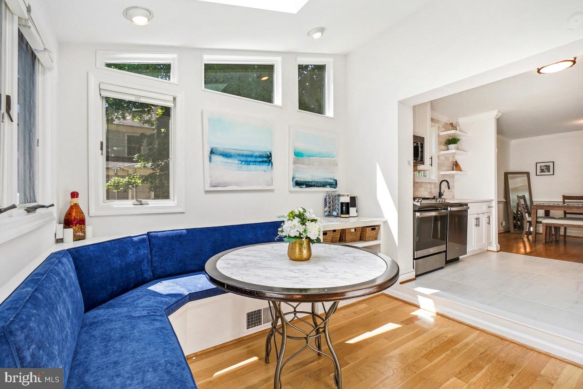 BRADLEY HILLS - Residential