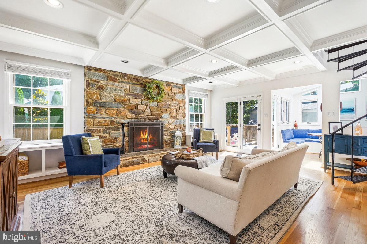 BRADLEY HILLS - Residential