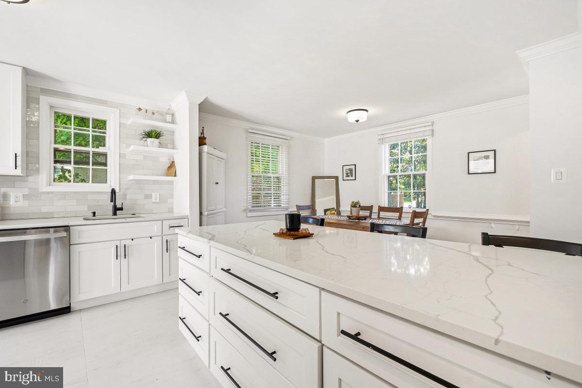 BRADLEY HILLS - Residential