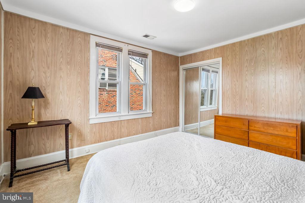 HYATTSVILLE HILLS - Residential