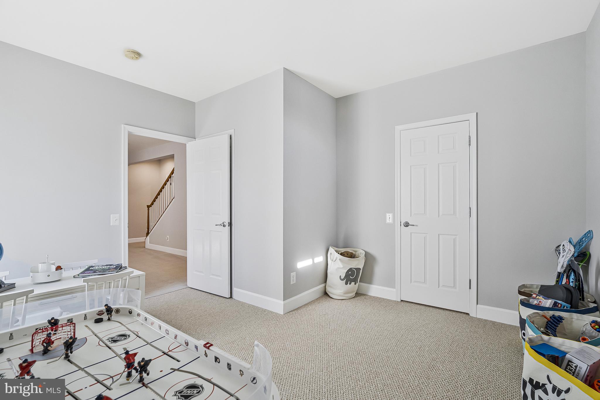 RED CEDAR - Residential