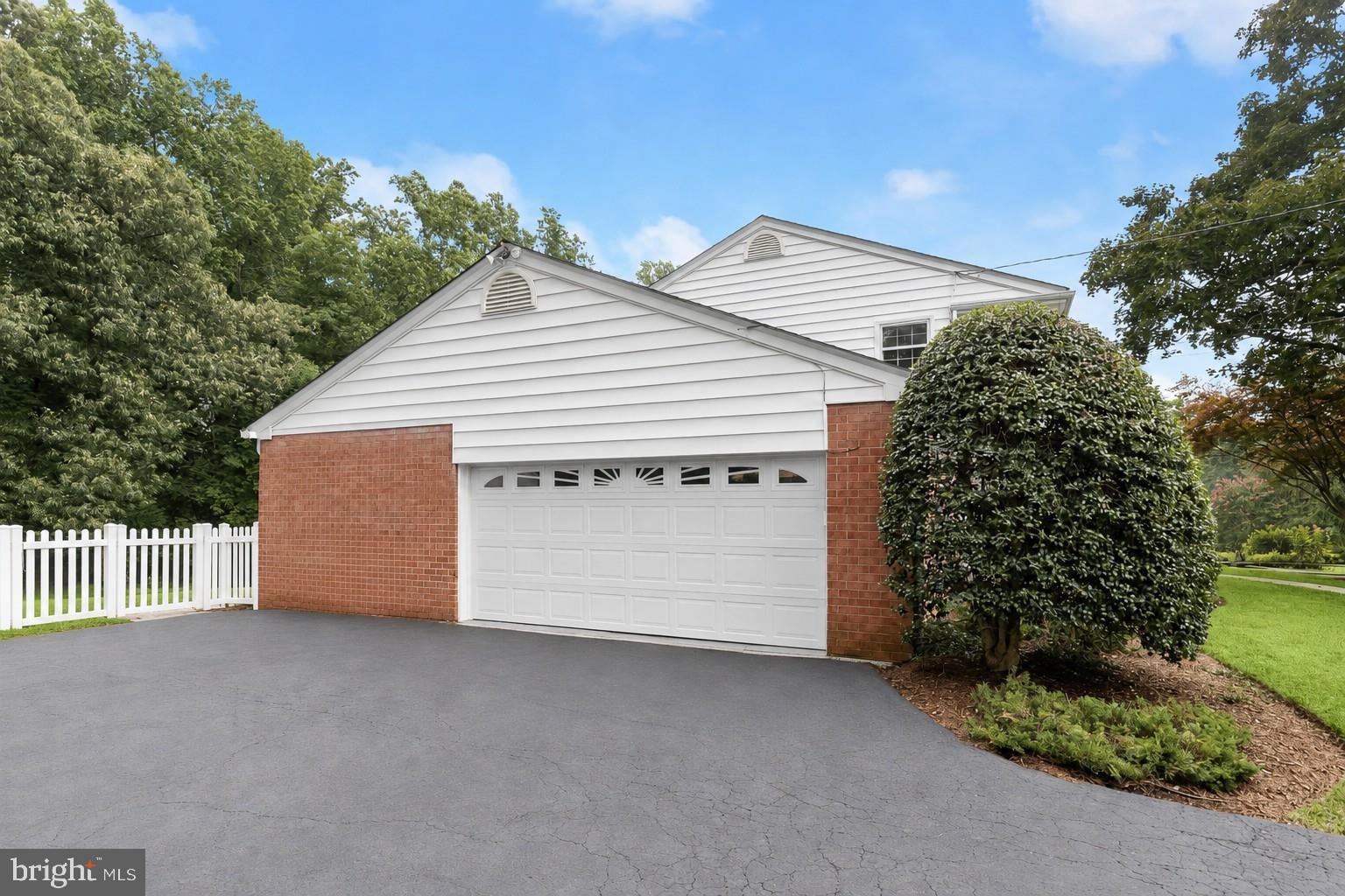 NORTH SPRINGBROOK - Residential
