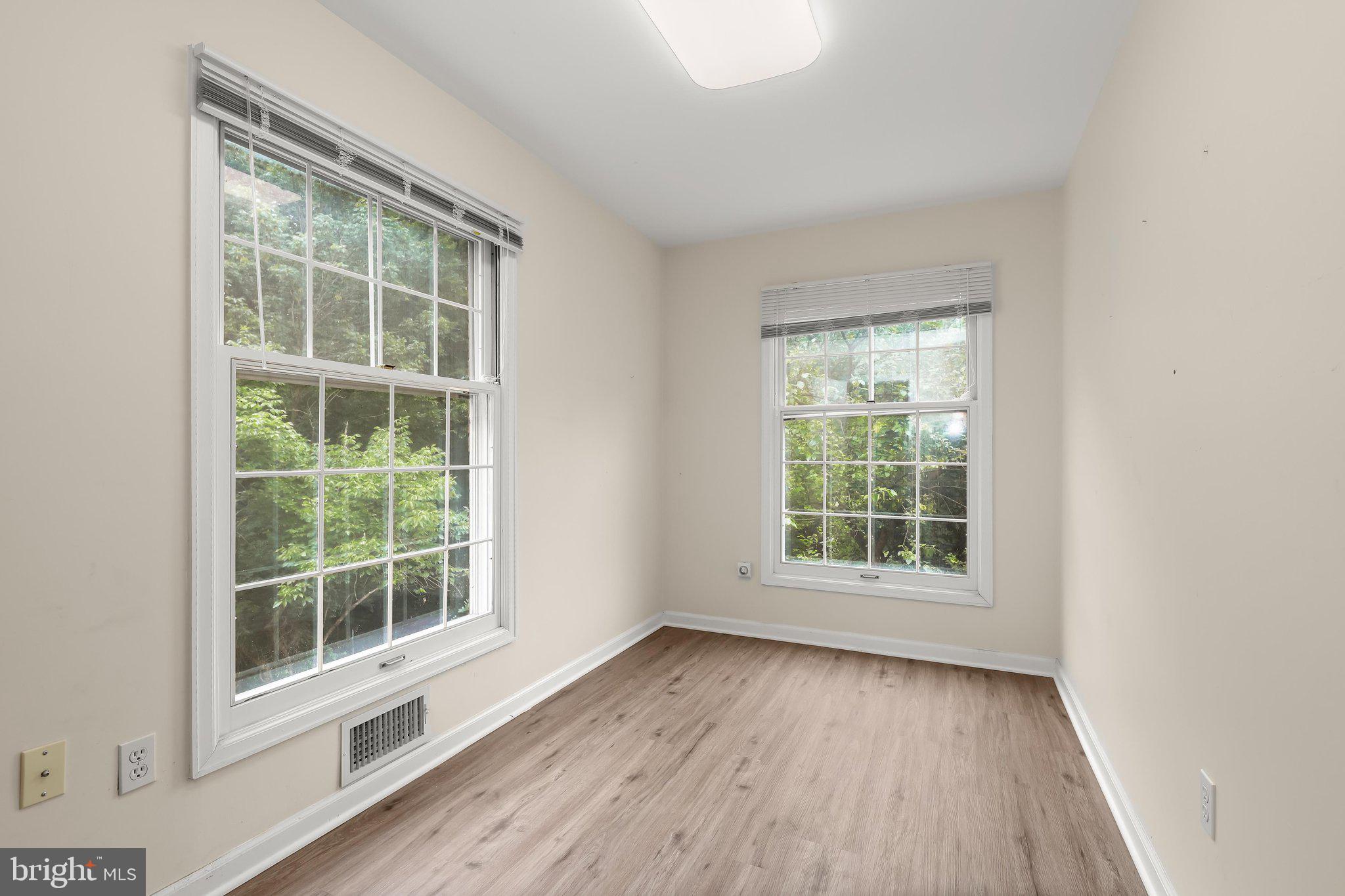 NORTH SPRINGBROOK - Residential