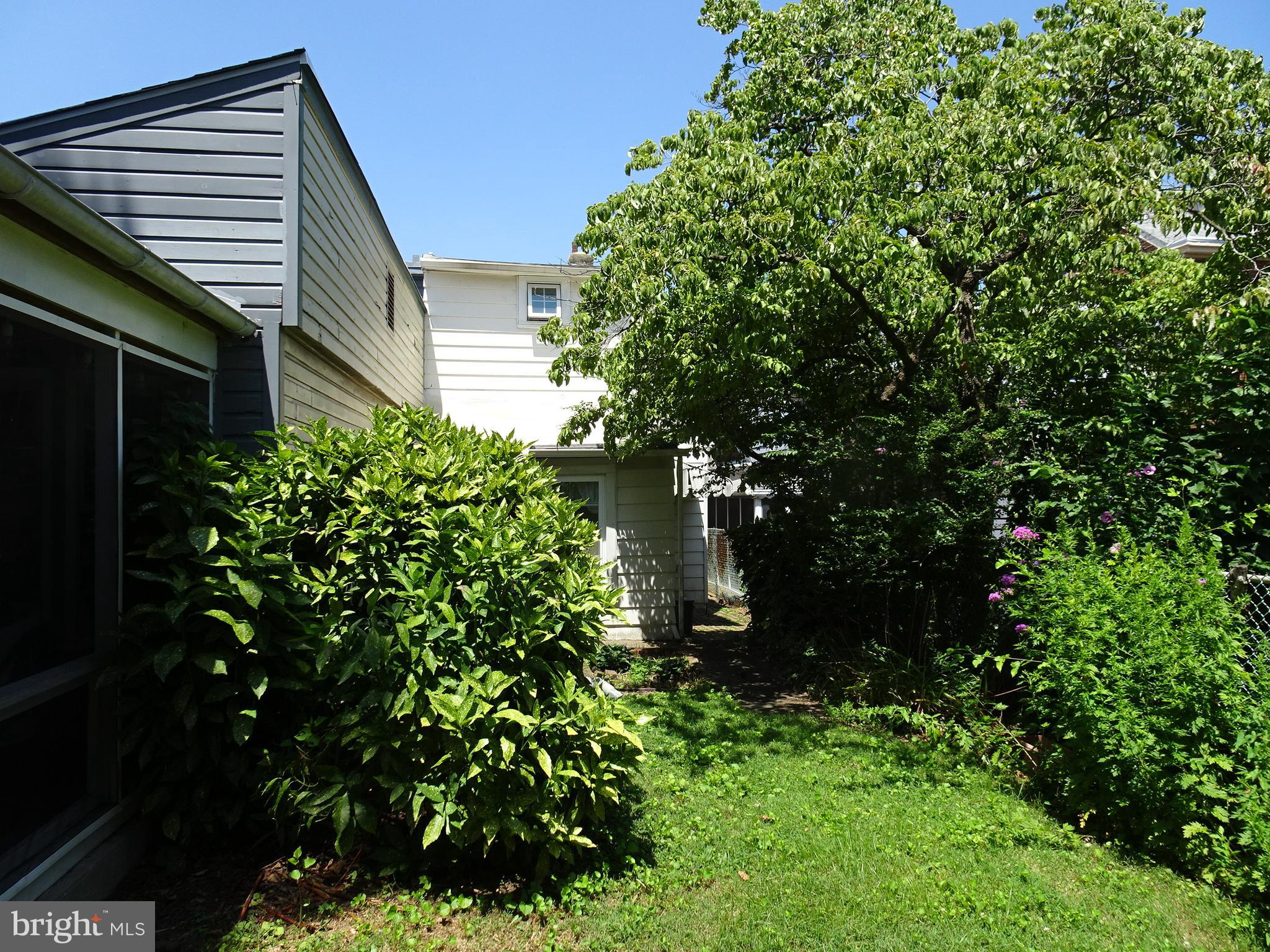 OLD NEW CASTLE - Residential