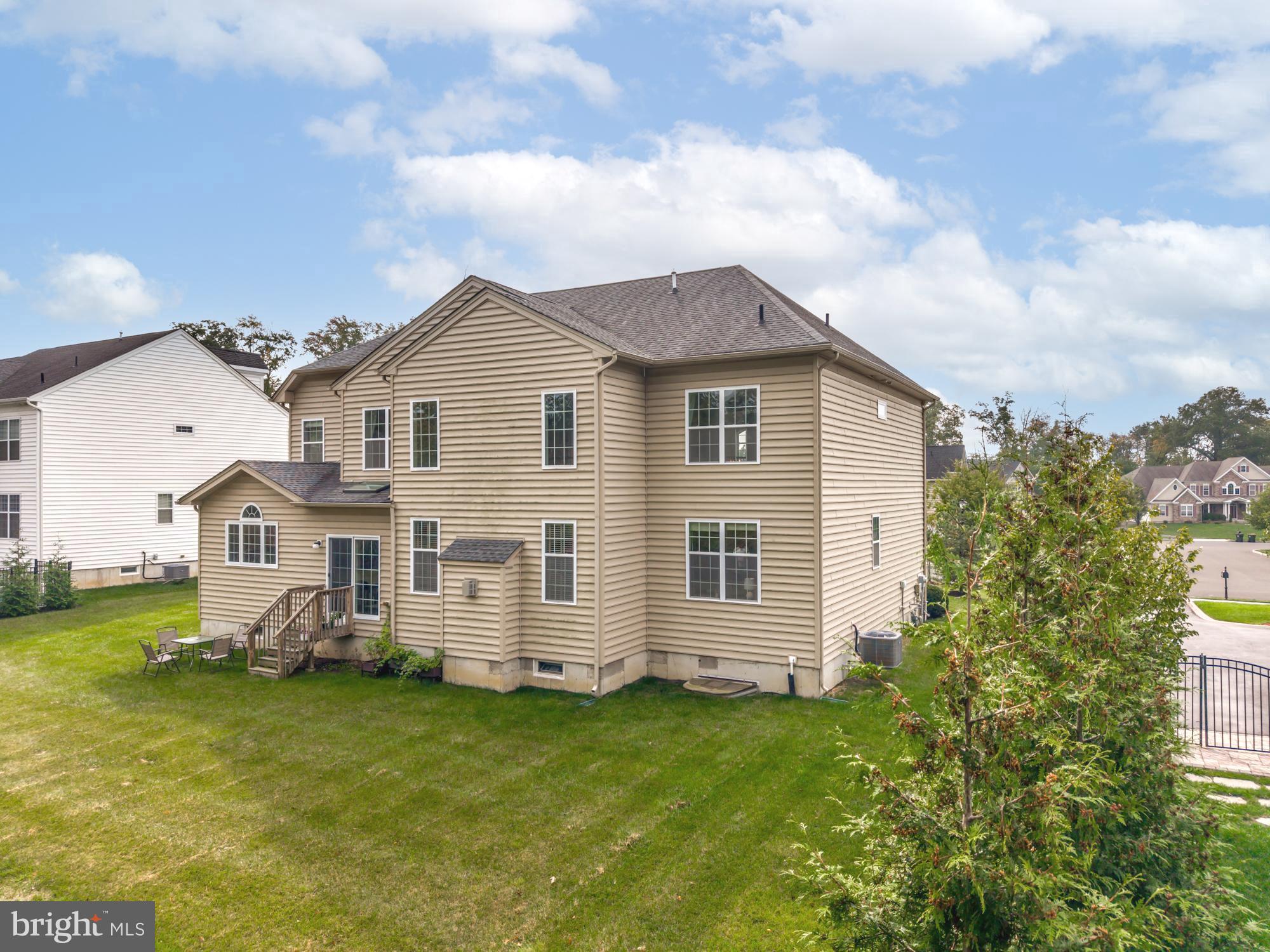 WARRINGTON GLEN - Residential