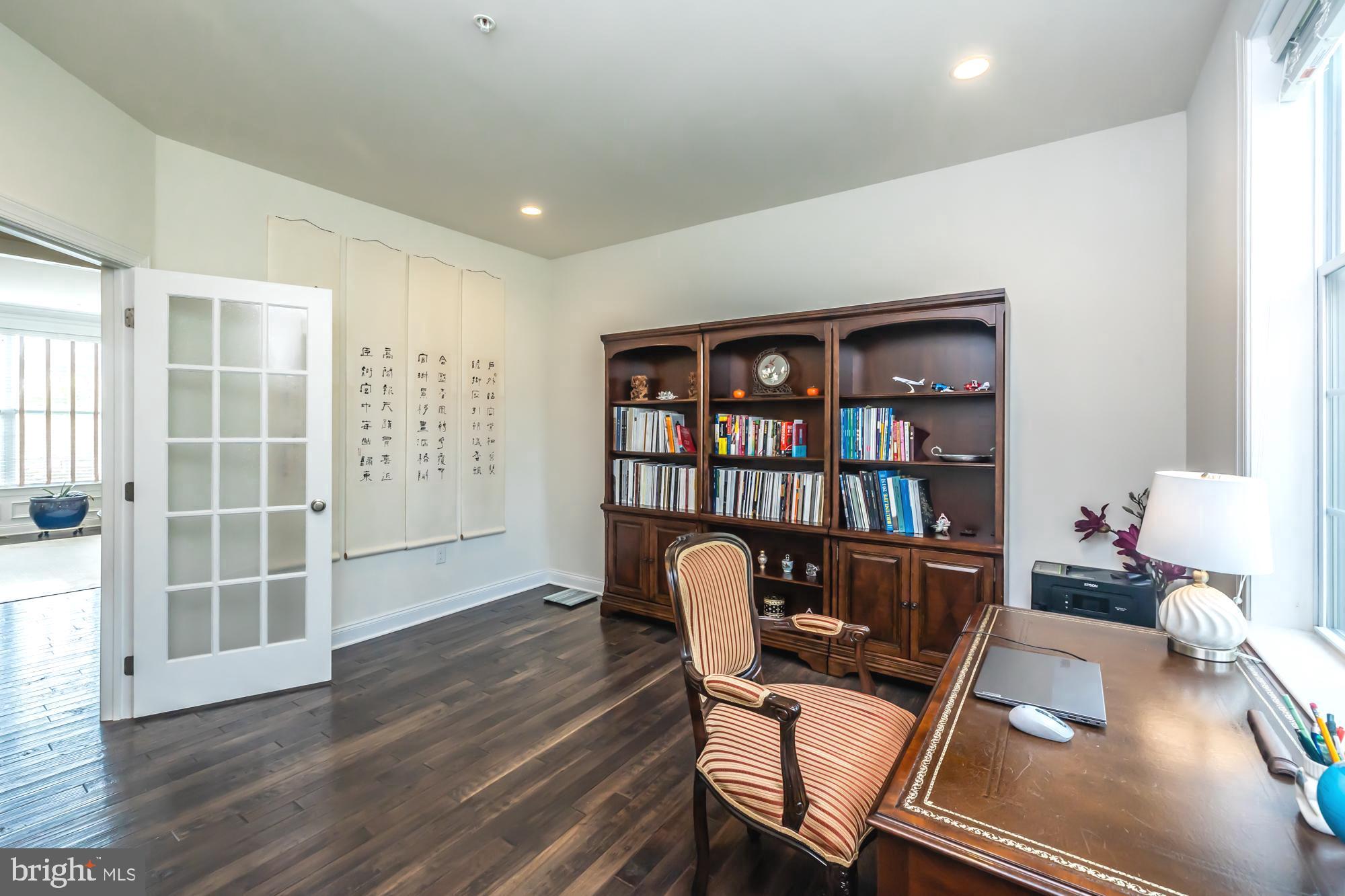 WARRINGTON GLEN - Residential