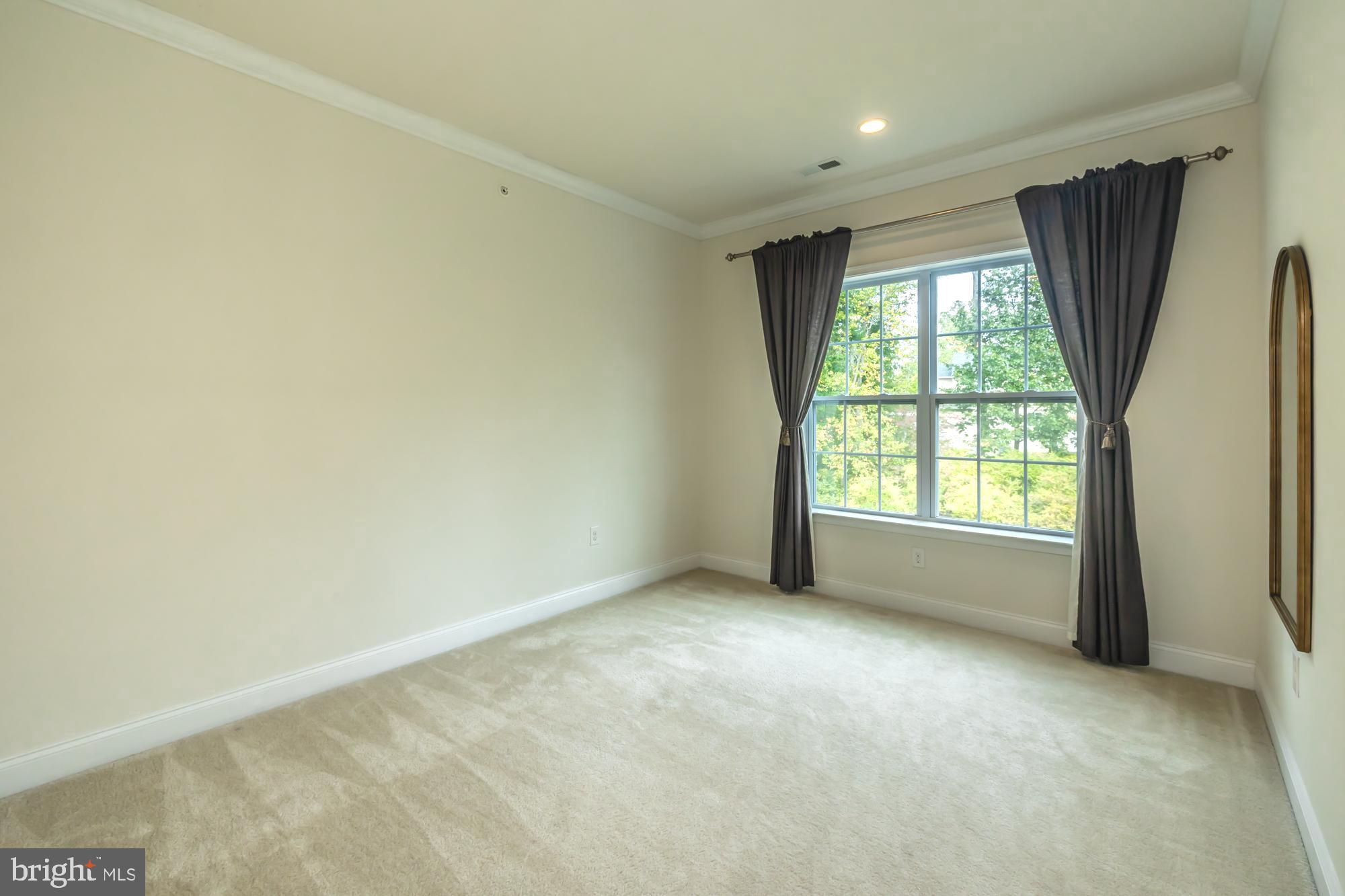 WARRINGTON GLEN - Residential