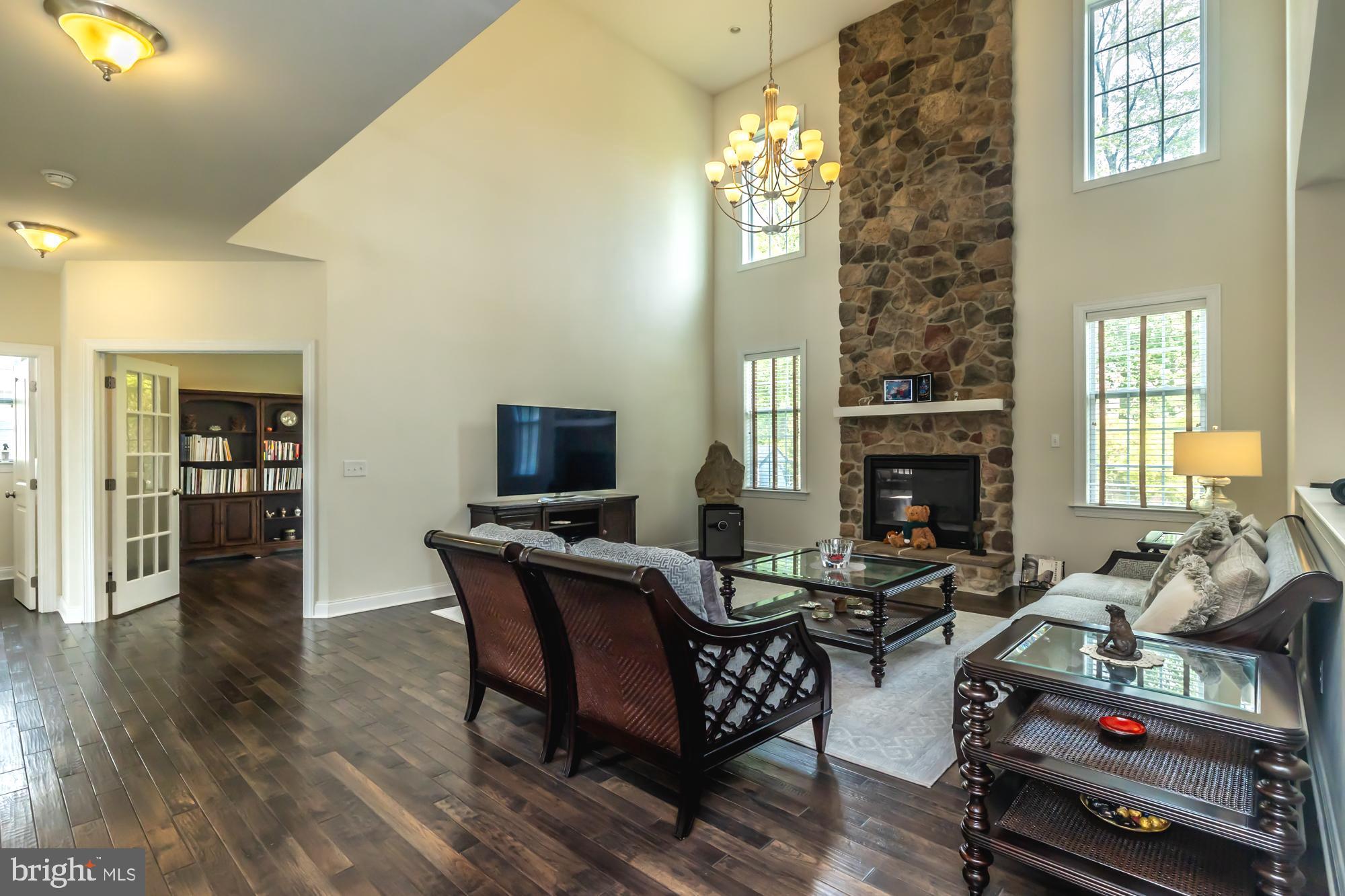 WARRINGTON GLEN - Residential