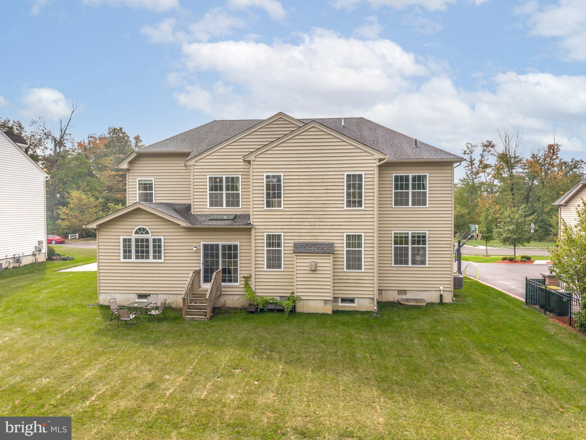 WARRINGTON GLEN - Residential