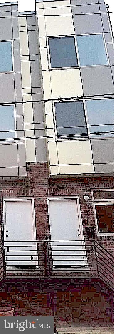 EAST KENSINGTON - Residential