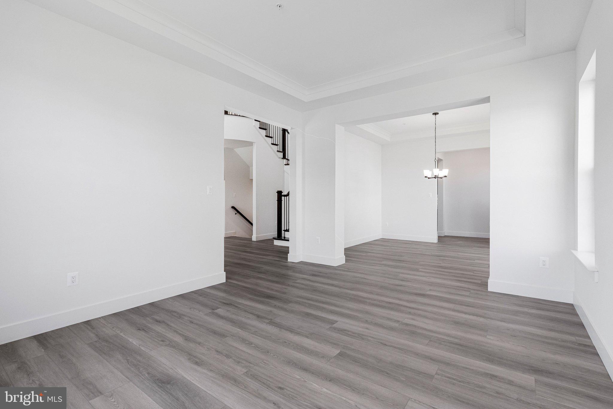 ST JAMES - Residential