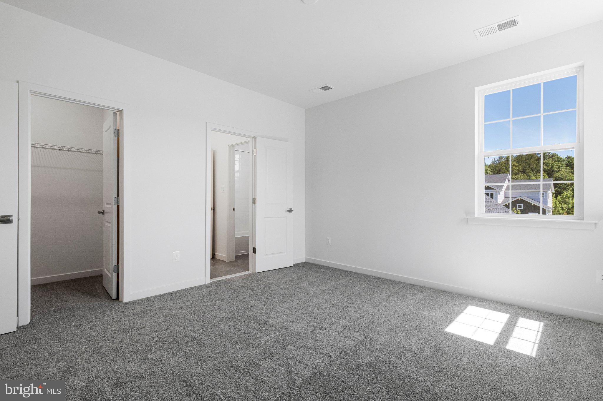 ST JAMES - Residential