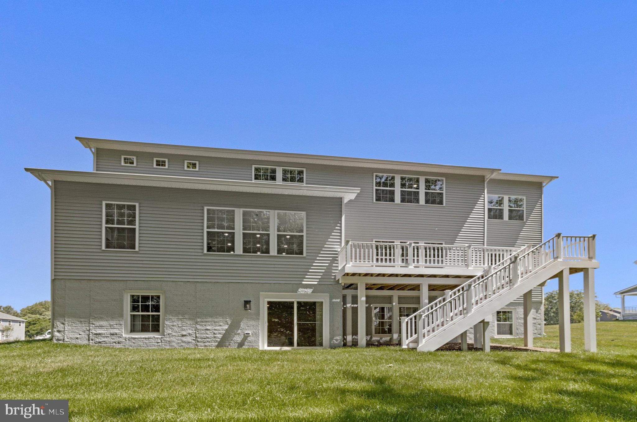ST JAMES - Residential