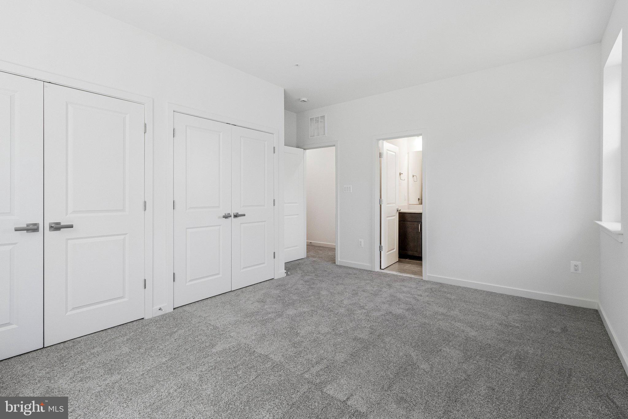ST JAMES - Residential