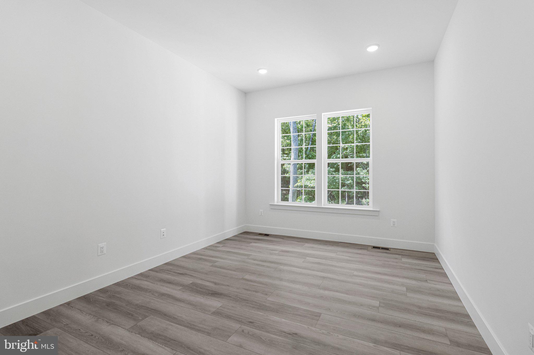 ST JAMES - Residential