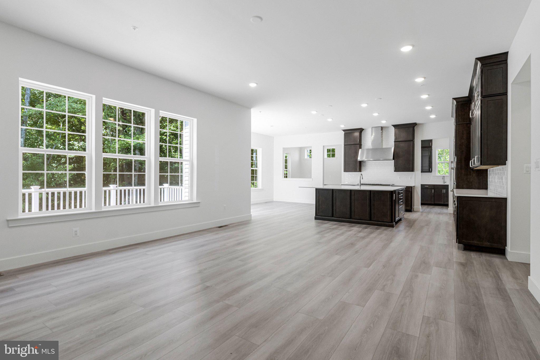ST JAMES - Residential