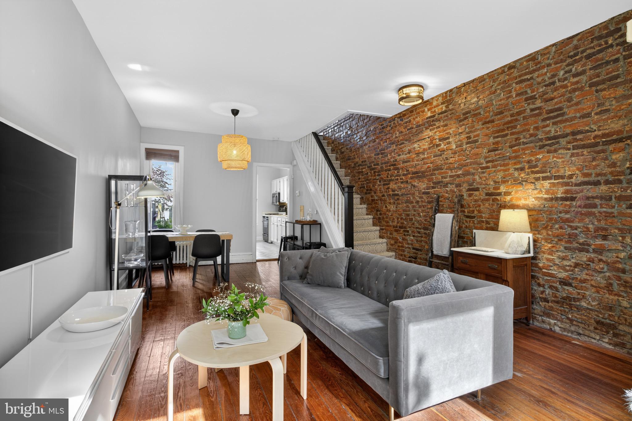 FAIRMOUNT - Residential