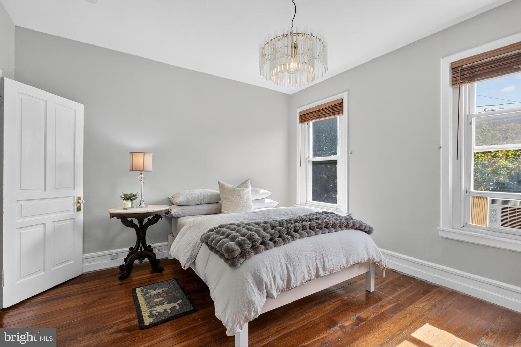 FAIRMOUNT - Residential