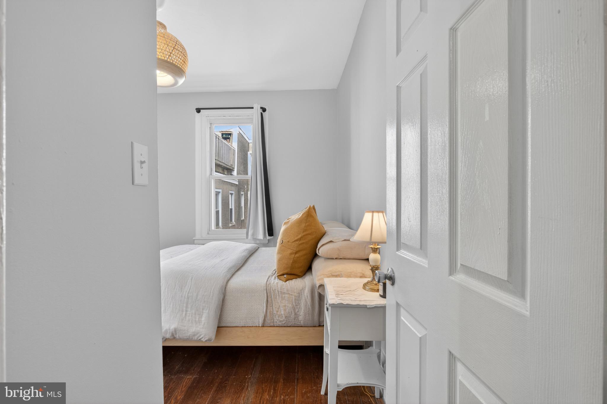 FAIRMOUNT - Residential