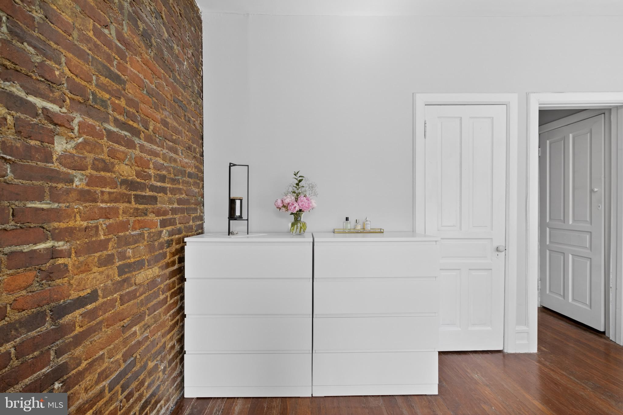 FAIRMOUNT - Residential