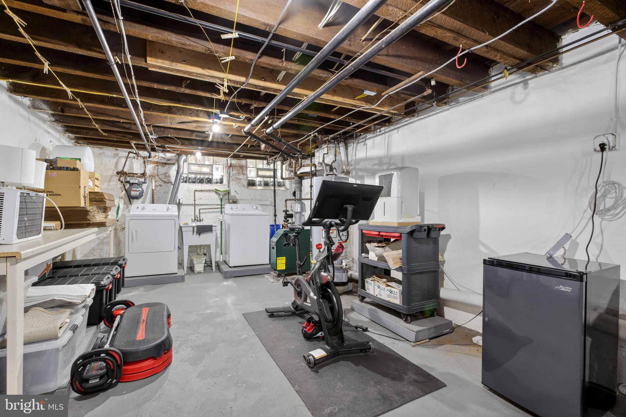 FAIRMOUNT - Residential