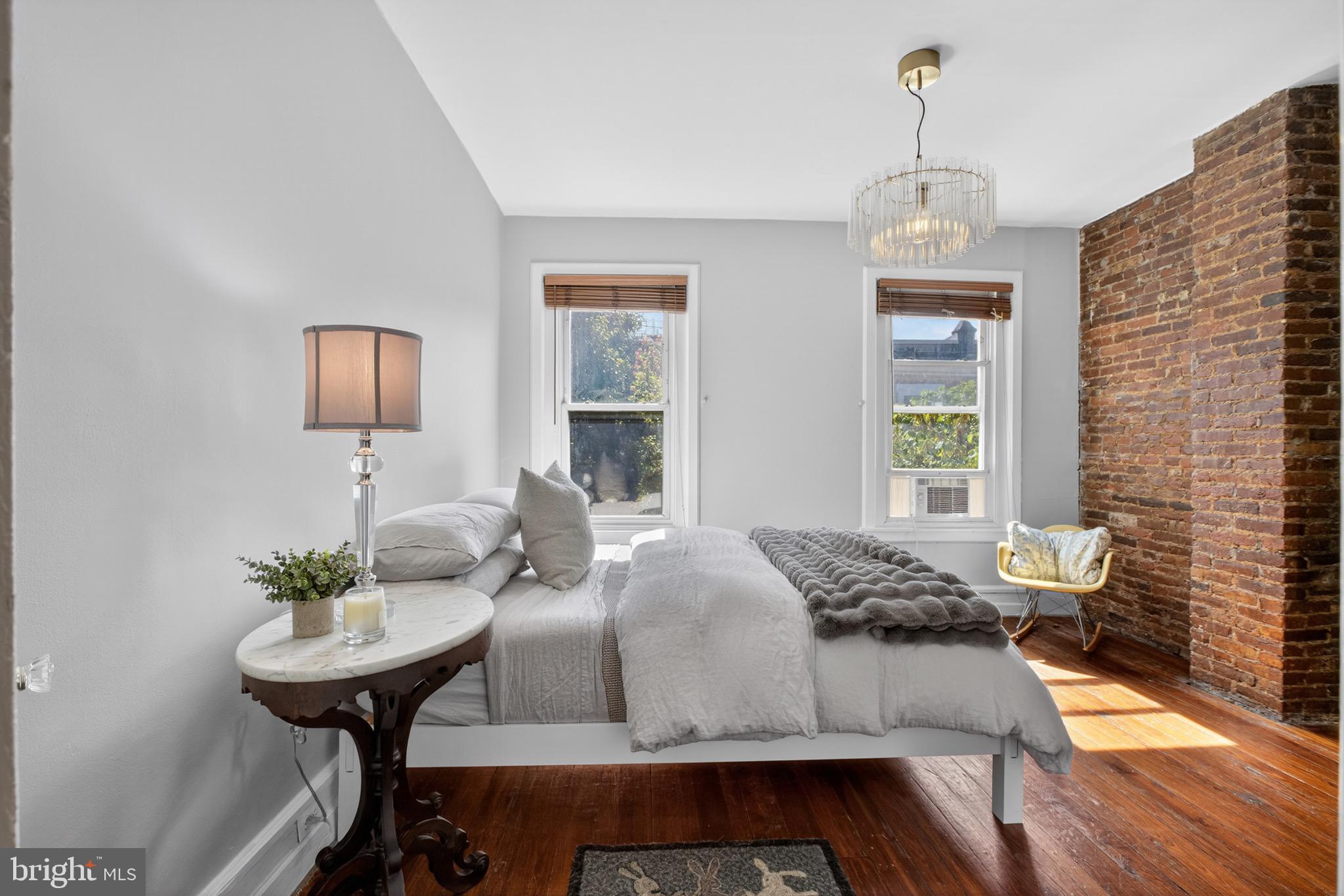 FAIRMOUNT - Residential